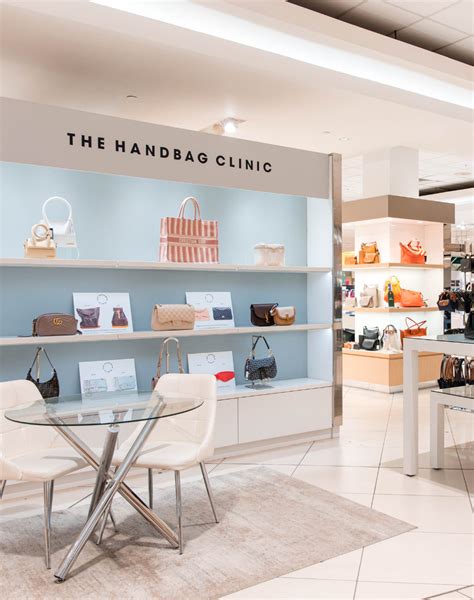 hand bag clinic